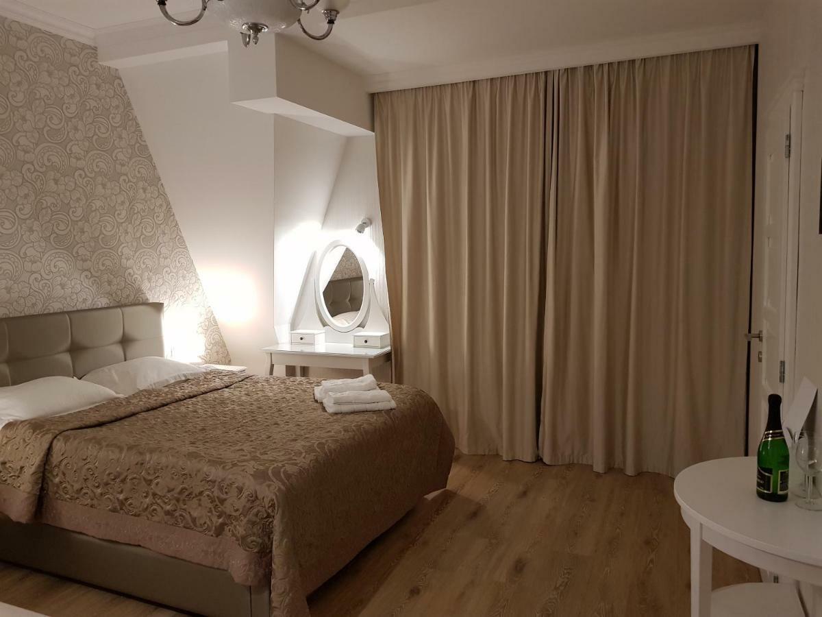 Apartman St. Vladimir kirche Apartment Marianske Lazne Bagian luar foto