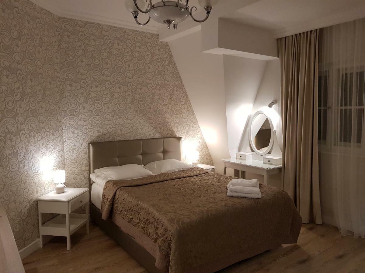 Apartman St. Vladimir kirche Apartment Marianske Lazne Bagian luar foto